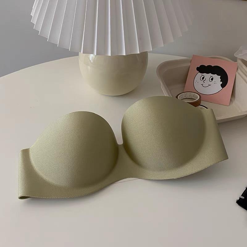 Invisible Strapless Solid Bra